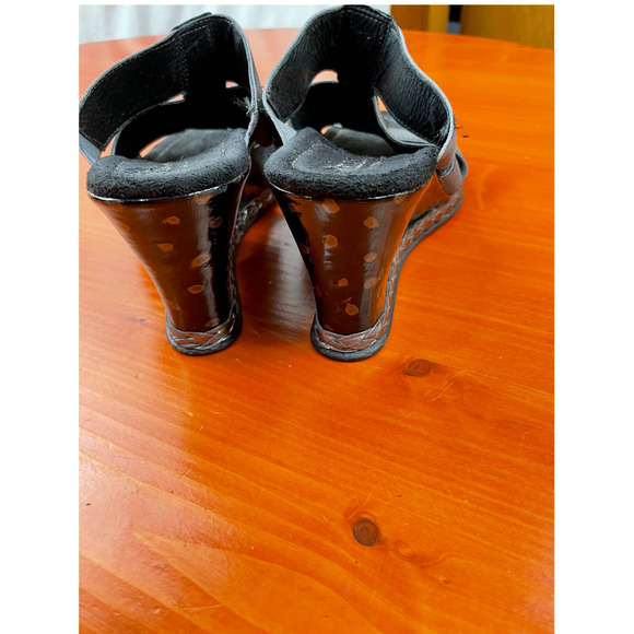 HELLA SILVER ELASTIC STRAP WEDGE SANDAL - SZ -38 - Picture 3 of 6